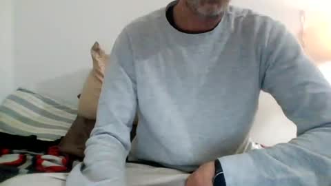 Snapshot of bliinkky3675 chatting on January 2025 01:42:02 PM Banana boy blinky online show from January 2025 01:42:02 PM