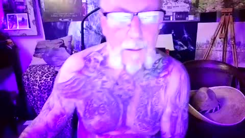 Snapshot of blindsurfer780299 chatting on July 2026 08:00:02 PM blindsurfer780299 online show from July 2026 08:00:02 PM