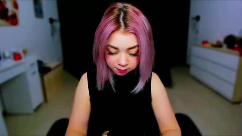 Nicole online show from January 2025 06:31:02 AM