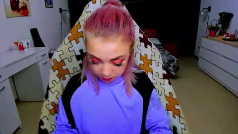 Nicole online show from January 2025 02:31:02 PM