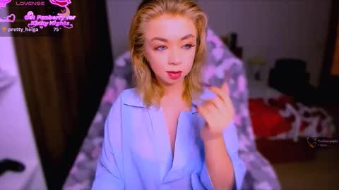 Nicole online show from November 2025 10:37:02 AM