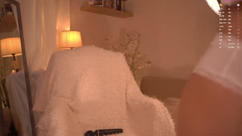 Scarlett NEXT LIVE  5AM gmt online show from March 2026 04:50:01 AM