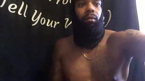 Snapshot of blksurfher chatting on December 2024 03:37:01 AM blksurfher online show from December 2024 03:37:01 AM