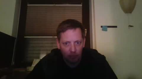 Snapshot of blonde32m chatting on January 2025 12:27:02 AM blonde32m online show from January 2025 12:27:02 AM