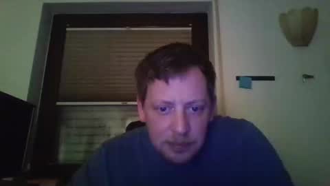 Snapshot of blonde32m chatting on February 2025 05:24:01 PM blonde32m online show from February 2025 05:24:01 PM