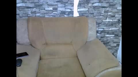 blonde_creamy online show from March 2026 05:33:02 AM