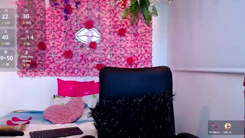 Snapshot of blonde_squirt_ chatting on January 2025 03:36:02 AM blonde_squirt_ online show from January 2025 03:36:02 AM