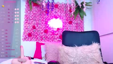 Snapshot of blonde_squirt_ chatting on March 2025 04:21:01 AM blonde_squirt_ online show from March 2025 04:21:01 AM