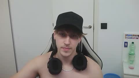 Snapshot of blondeharddick chatting on March 2026 06:15:02 PM blondeharddick online show from March 2026 06:15:02 PM