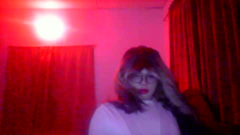 blondetemptationmisseuphoria online show from June 2026 05:38:02 AM