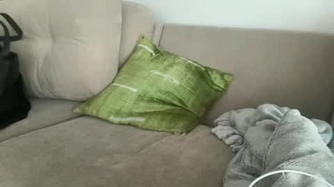 IM TRYNG online show from November 2025 10:48:01 PM