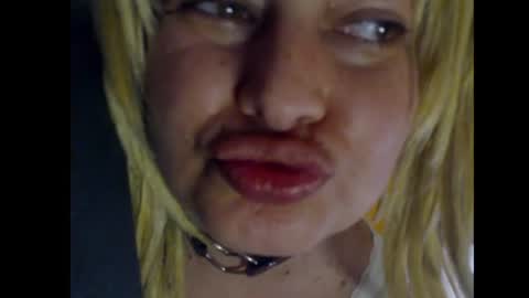 Snapshot of blontsex chatting on July 2026 04:56:01 PM Blontsex online show from July 2026 04:56:01 PM