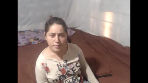 Snapshot of bloondeekinky chatting on February 2026 06:47:02 PM violeta online show from February 2026 06:47:02 PM