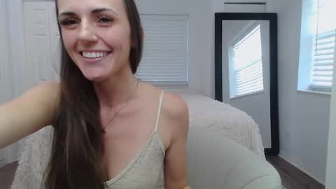 Snapshot of blowjobboss chatting on December 2024 06:17:01 PM Sarah Zee online show from December 2024 06:17:01 PM