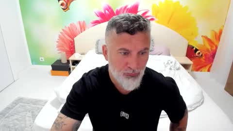 Nico online show from November 2025 05:41:01 AM