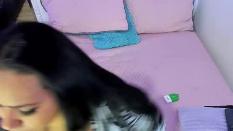 Snapshot of blue__style chatting on January 2025 01:16:02 PM blue__style online show from January 2025 01:16:02 PM