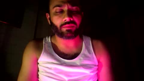 Snapshot of blue_bearr chatting on December 2025 05:40:02 PM Blue Bear online show from December 2025 05:40:02 PM