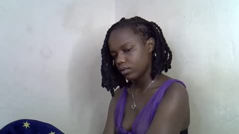 Snapshot of blue_savagee chatting on December 2025 12:59:02 AM blue_savagee online show from December 2025 12:59:02 AM
