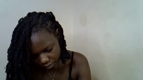 Snapshot of blue_savagee chatting on December 2025 09:47:02 AM blue_savagee online show from December 2025 09:47:02 AM