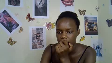 Snapshot of blue_savagee chatting on December 2025 05:09:02 PM blue_savagee online show from December 2025 05:09:02 PM
