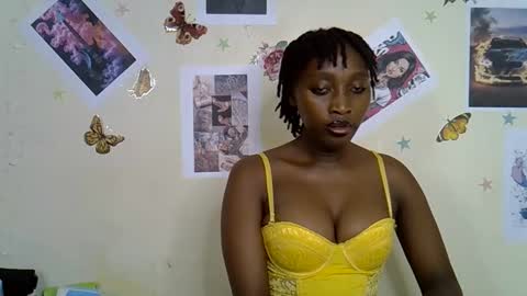 Snapshot of blue_savagee chatting on December 2025 04:37:02 PM blue_savagee online show from December 2025 04:37:02 PM