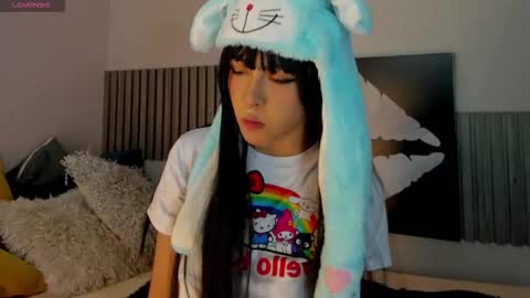 Snapshot of blue_sixx chatting on October 2025 11:03:01 PM blue_sixx online show from October 2025 11:03:01 PM