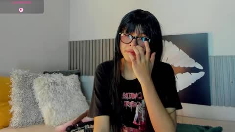 Snapshot of blue_sixx chatting on November 2025 10:32:01 PM blue_sixx online show from November 2025 10:32:01 PM