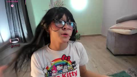 Snapshot of blue_sixx chatting on December 2025 10:30:02 PM blue_sixx online show from December 2025 10:30:02 PM