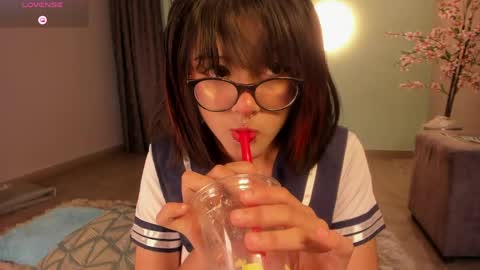 Snapshot of blue_sixx chatting on May 2026 10:40:01 PM blue_sixx online show from May 2026 10:40:01 PM