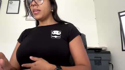 Snapshot of blueaby1 chatting on November 2025 02:39:02 PM blueaby1 online show from November 2025 02:39:02 PM