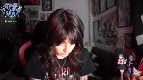 Blue online show from September 2025 03:41:02 AM