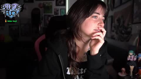 Blue online show from October 2025 01:12:02 AM