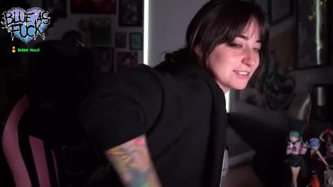 Blue online show from October 2025 12:18:02 AM