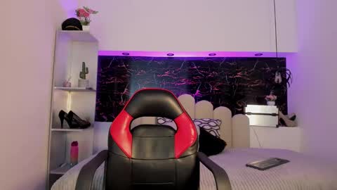            online show from February 2025 07:29:01 PM