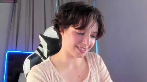 Charlotte  dont forget to thumbs up me  online show from April 2026 10:13:02 AM