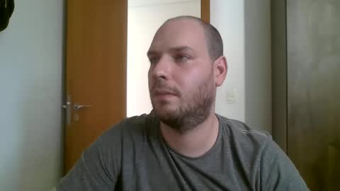 Snapshot of bluec2c chatting on December 2024 06:56:02 PM Blue online show from December 2024 06:56:02 PM