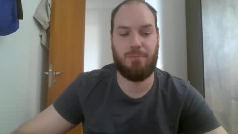 Snapshot of bluec2c chatting on February 2025 03:26:01 PM Blue online show from February 2025 03:26:01 PM