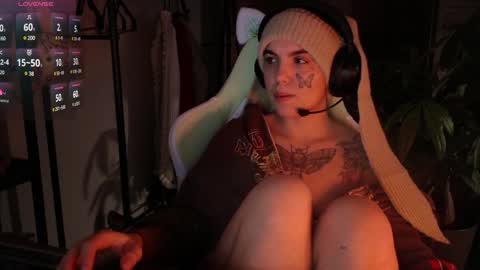 Blue online show from December 2024 04:38:02 AM