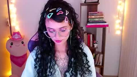 Im Abril .. Nice to meet you  thumb up me please its important  INDEPENDENT MODEL online show from November 2025 02:47:02 AM