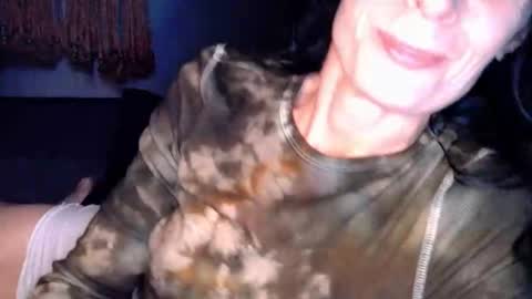 Blueeyedlie online show from November 2025 05:39:02 AM