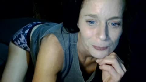 Snapshot of blueeyedlie chatting on March 2026 05:22:01 AM Blueeyedlie online show from March 2026 05:22:01 AM