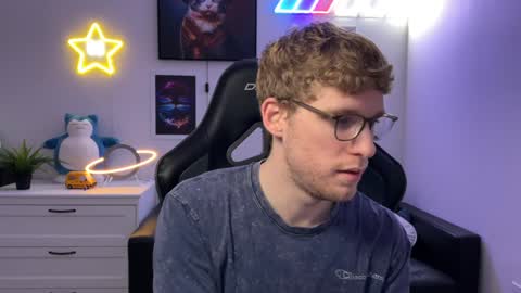 blueeyedtallguy online show from December 2024 12:52:01 AM