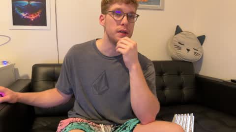 blueeyedtallguy online show from December 2024 02:02:02 AM