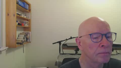 Snapshot of blueeyesn8 chatting on December 2024 09:40:02 AM blueeyesn8 online show from December 2024 09:40:02 AM