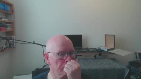 Snapshot of blueeyesn8 chatting on February 2025 09:13:02 AM blueeyesn8 online show from February 2025 09:13:02 AM