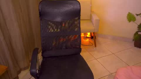 FLORAA online show from June 2026 03:36:01 PM