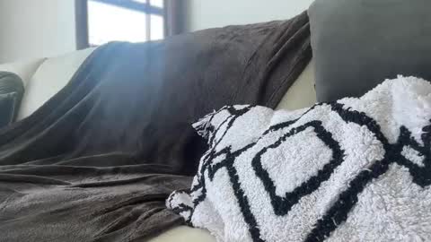 blueishgold22 online show from April 2026 02:01:02 PM