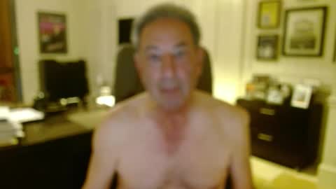 Snapshot of blueisles chatting on November 2025 03:04:01 AM blueisles online show from November 2025 03:04:01 AM