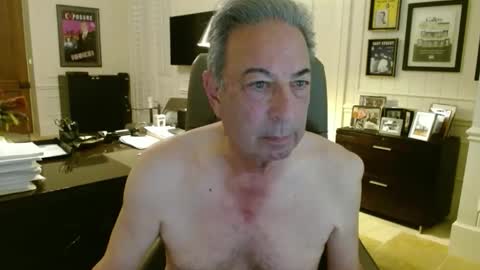 Snapshot of blueisles chatting on November 2025 09:38:02 PM blueisles online show from November 2025 09:38:02 PM