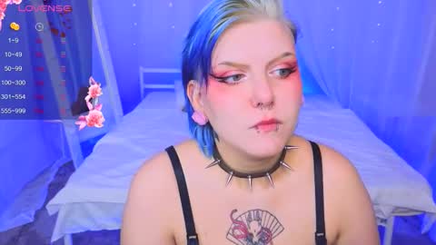 Hi my name is Lunaray online show from September 2025 11:02:01 AM